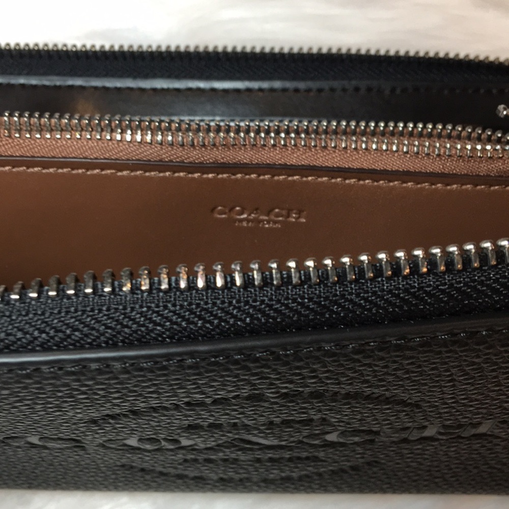 COACH Accordion Wallet 💙 Black Smooth Leather NWT - Picture 5 of 8